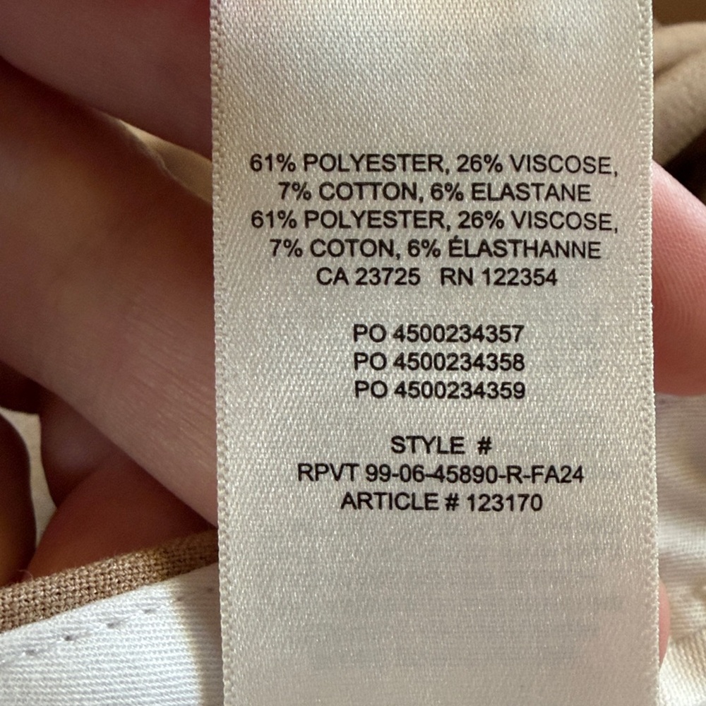 Aritzia The Effortless Pant - Picture 7 of 7